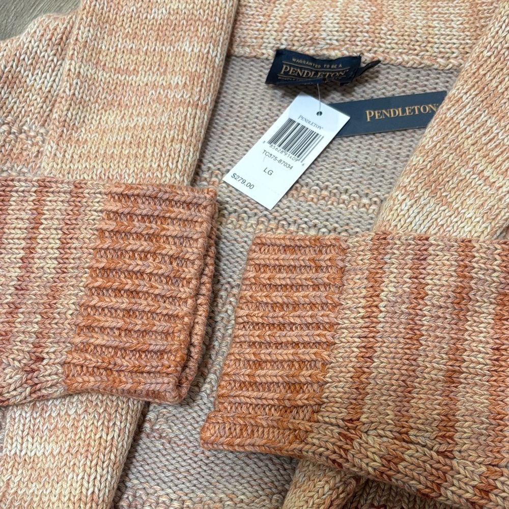 Pendleton Gradient Knit Cardigan in Beige and Rust - Picture 4 of 5